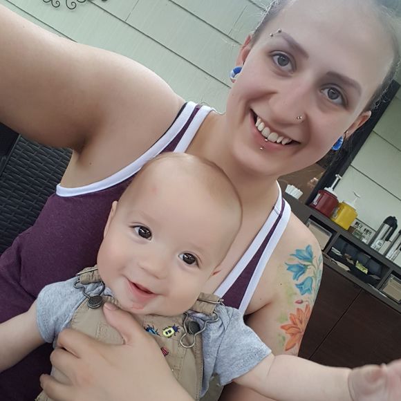 Meet your Posher, Kayla - Picture 1 of 1